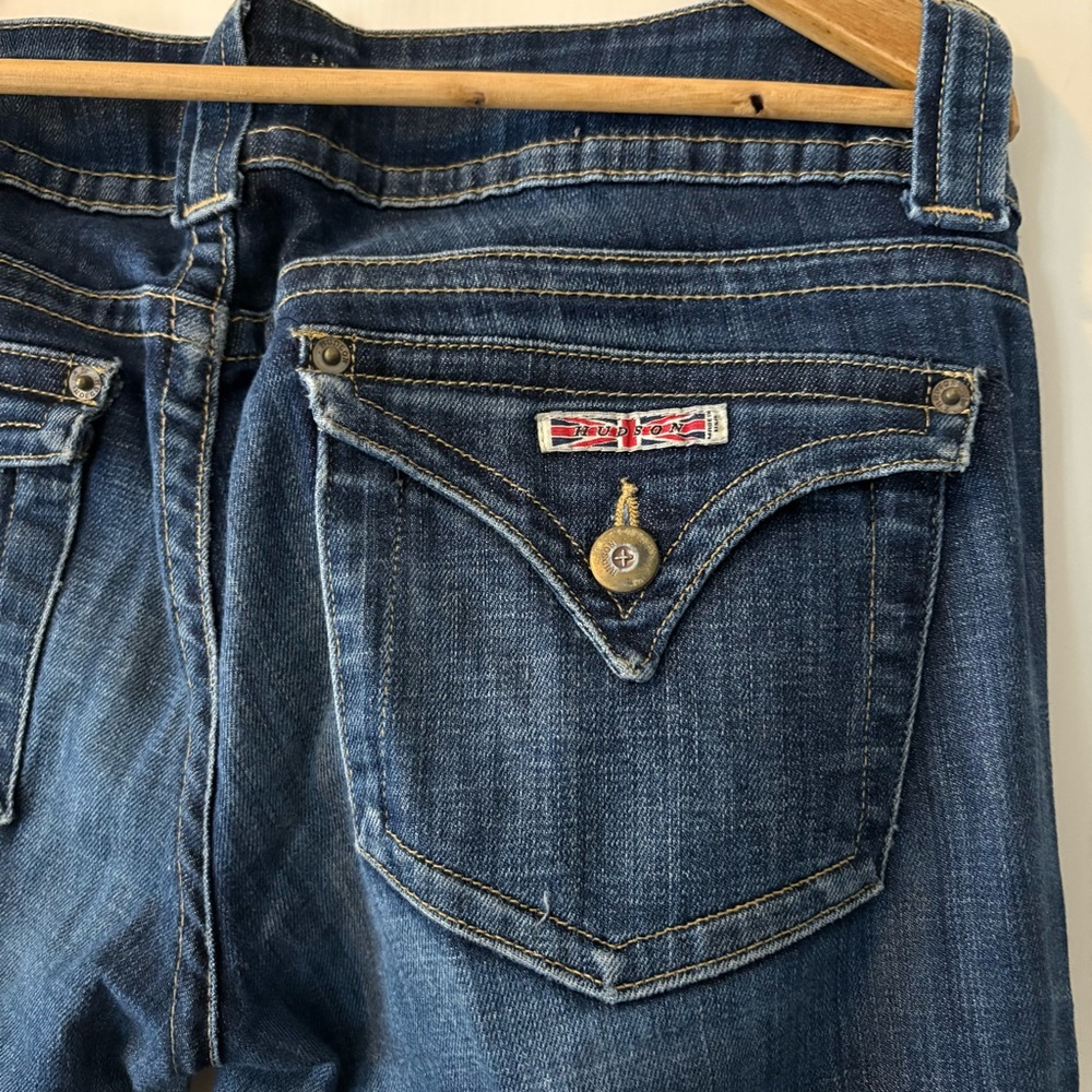 Hudson Beth Mid-Rise Baby Bootcut Jean